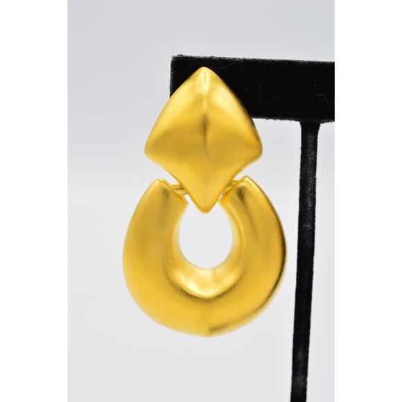 Givenchy Vintage Huge Clip On Earrings Brushed Gold Chunky Signed NOS 1980s BinX - Picture 7 of 12